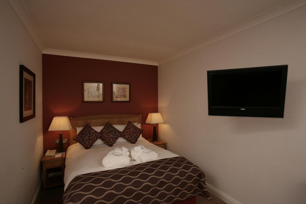 Cisswood House Hotel Horsham Ngoại thất bức ảnh